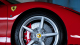 Majitel si své levné „americké Ferrari” předělal na „skutečné”, žalobu automobilky může čekat obratem