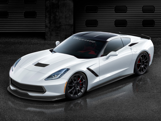 Hennessey Corvette C7 Stingray: bílá růže z Texasu nabízí až 700 koní, zatím