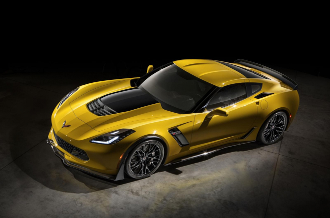 Chevrolet Corvette Z06 2015: 659 koní dorazilo do Evropy, stojí od 2,7 milionu Kč