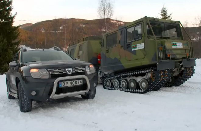 Dacia Duster vs. vojenská rolba BV206: jak ušetřit pět milionů (video)