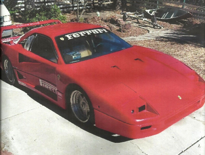 Replika Ferrari F40 prý dočista změní váš život, jen za čtvrt milionu korun (+ video)