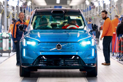 Jeden z největších kritiků Tesly vyhlásil bankrot, tušíme, kdo se tu bude smát naposled