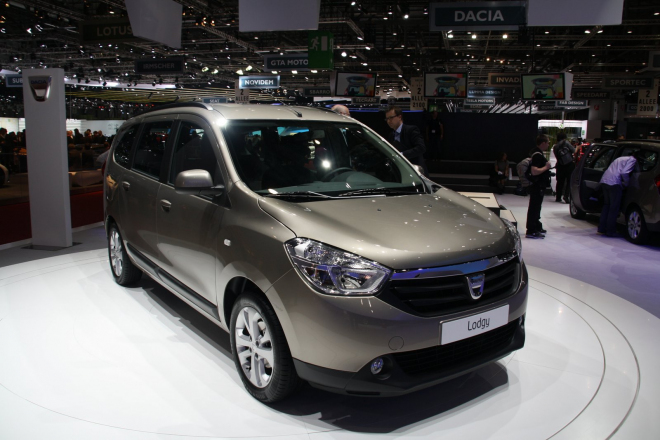 Dacia Lodgy: rumunské MPV konečně detailně