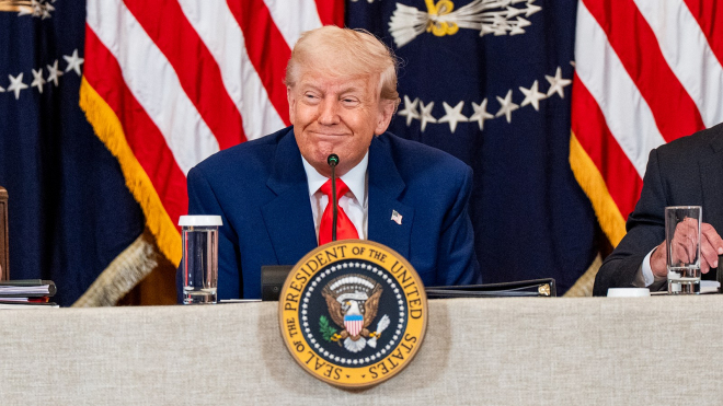 Je stupidně krátkozraké stěžovat si na 0procentní cla na dovoz amerických aut do Evropy, i když to opačným směrem bude 15