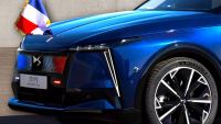 Toto je nový pancéřovaný speciál francouzského prezidenta. Automobilky si ho předchází, ten dosavadní nepoužíval ani rok