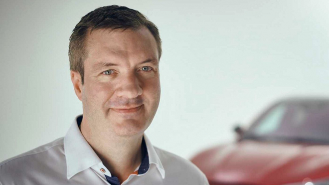 Manažer konkurenční značky se veřejně vysmál kvalitě Tesly, ani ji nemusel jmenovat