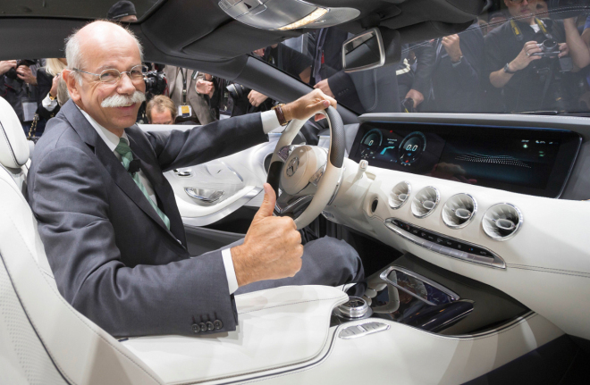 Daimler loni prodal rekordních 2,35 milonu aut, vydělal skoro 240 miliard Kč