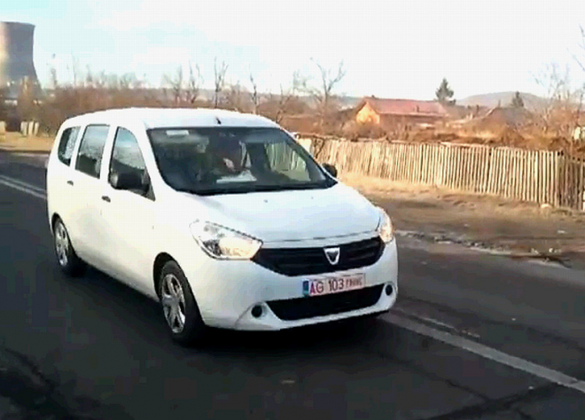 Dacia Lodgy poprvé přistižena v provozu (video)