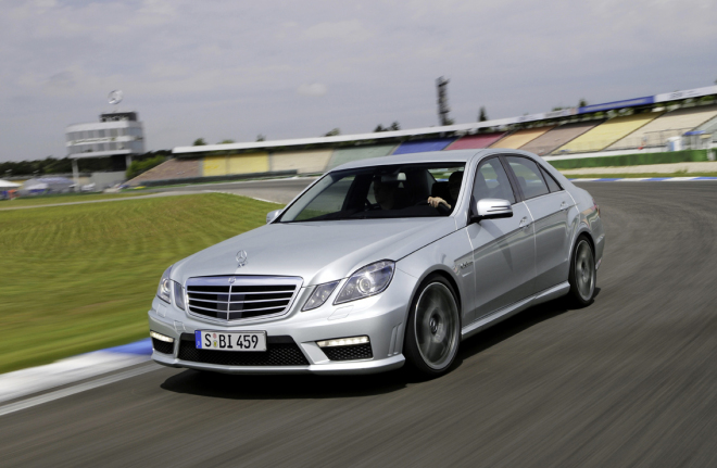 První test Mercedes-Benz E 63 AMG: se silným srdcem