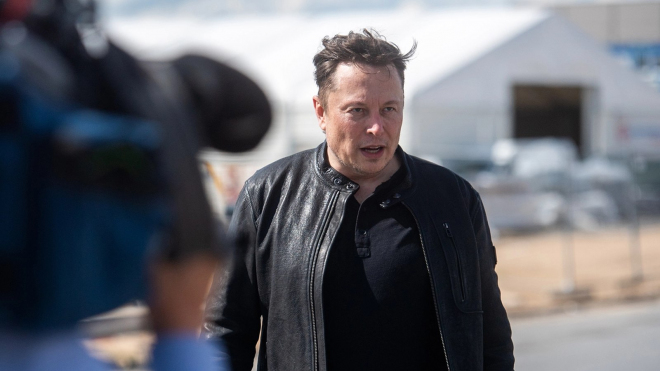 Elon Musk neunesl vyřazení Tesly z indexu „dobrých” firem, jeho reakce připomíná českého expremiéra