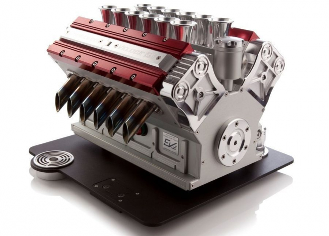 Espresso Veloce V12: je libo rychlé espresso z dvanáctiválcového kávovaru?