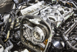 Kruh se uzavírá, VW má v plánu zachránit své elektromobily s pomocí spalovacích motorů