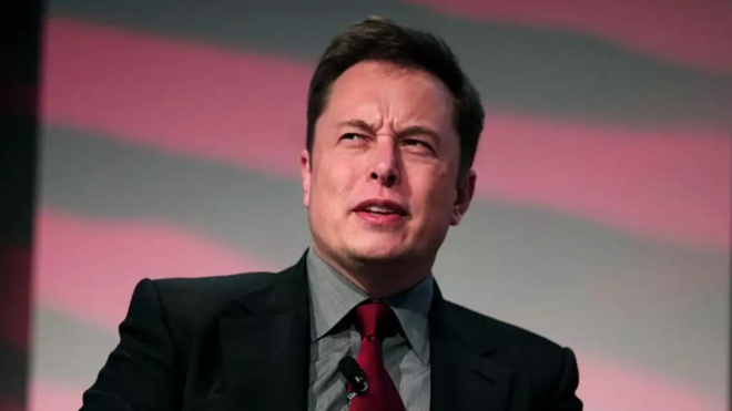 Elon Musk zkusil shodit svého bývalého kolegu, ze lží ho usvědčil internet i sama Tesla