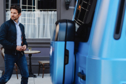Elektrický Mercedes G je totální propadák. „Auta leží u dealerů jako kusy olova,” říká manažer, i v Číně ho koupilo jen 58 lidí