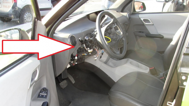 Tohle zbylo z pohádky o „ruském volkswagenu”. Prototypy teď rozprodávají