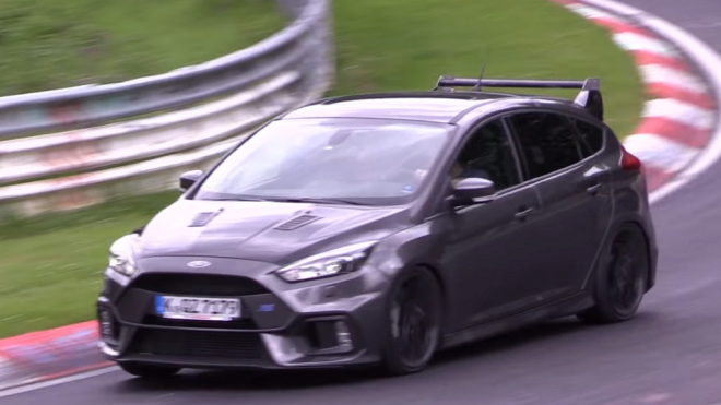 Nový Ford Focus RS500 už ladí formu na Ringu, chce se vyrovnat i RS3 a A45 (video)