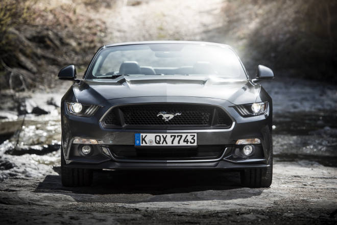 Ford Mustang byl v roce 2015 nejprodávanějším sporťákem na světě