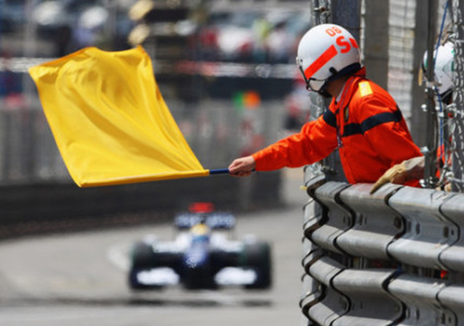 Bianchiho nehoda už plodí nové regulace. FIA zvažuje dálkově řízené omezovače