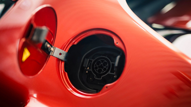 Jaké automobilky pořád nenabízí ani jeden elektrický model? Kupodivu nejde jen o výrobce sporťáků