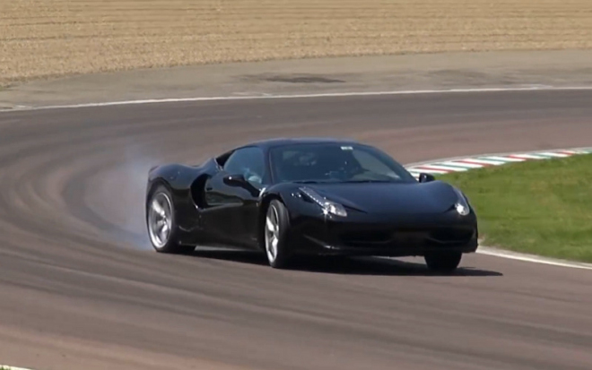 Ferrari 488 GTS předvádí svůj turbobrumlák na okruhu ve Fioranu (video)