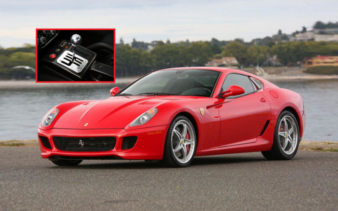 K mání je vzácné Ferrari 599 GTB s manuálem, po Nicolasi Cageovi