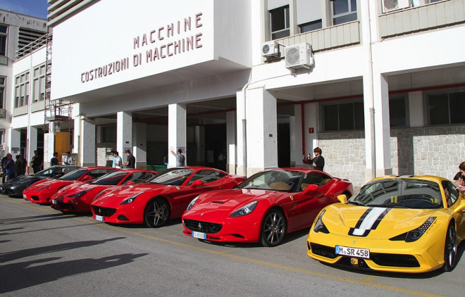 Maranello zakázalo projížďky s Ferrari po městě, místní prý touží po tichu