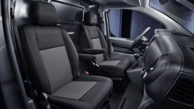 Fiat po pěti letech oživil model Scudo, na scénu se vrací i jako moderní nesmysl