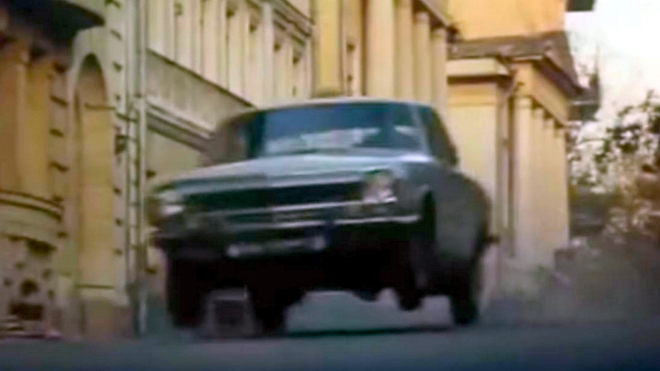 Sověti kdysi zkusili zkopírovat nejznámější filmovou honičku, byla to spíš parodie