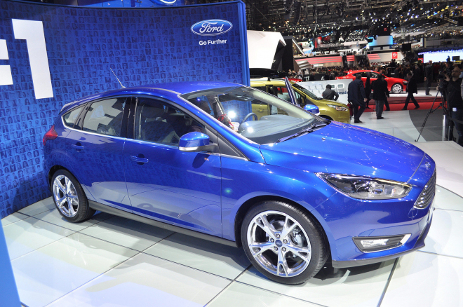 Ford Focus 2014: facelift oficiálně, s tváří Astonu, novým podvozkem i motory
