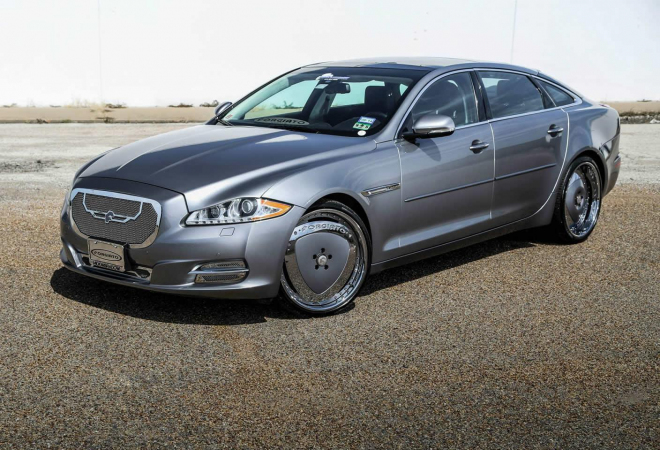 Páteční chvilka inspirace: jak snadno a lehce zprznit elegantní Jaguar XJ