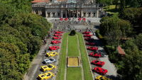 Ferrari uspořádalo výlet pro majitele legendární F50, v hrstce aut se mu sešly stroje za víc než 3 miliardy