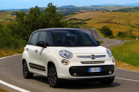 Prodeje Fiatu 500L se dále propadají, značka propustí třetinu dělníků