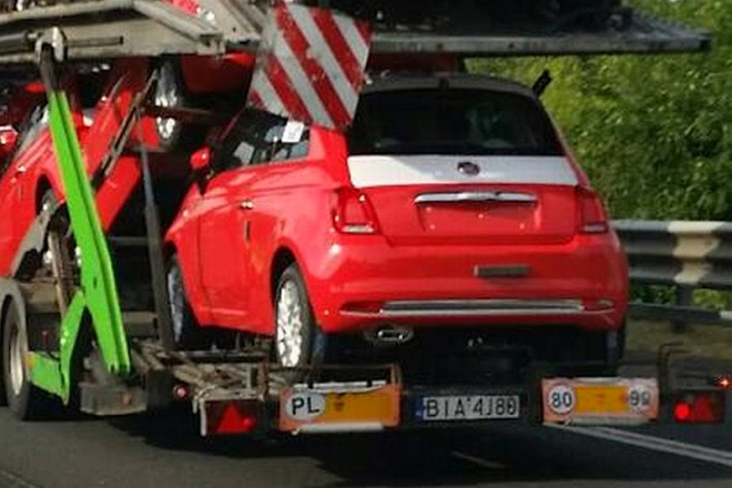 Fiat 500 2016: facelift nafocen bez maskování, kráčí ve stopách 500X