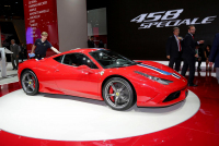 Ferrari 458 Speciale: nekompromisní koník na nových fotkách a videích