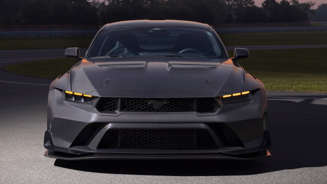 Nejbrutálnější Mustang jako přízrak nejen vypadá, stejně se i prodává. Přes extrémní cenu je to Ford, kdo se směje poslední