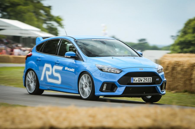 Také Ford Focus RS se ukázal v Goodwoodu, takhle ho krotil Ken Block (video)