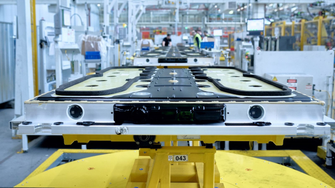 Elektrické plány Fordu se dál hroutí. Baterky za 135 miliard nemá do čeho montovat, o skutečných záměrech roky lhal