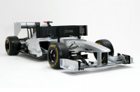 Simulátor F1 i se skoro pravou formulí je hezký, ale poněkud drahý dárek