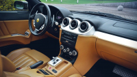 Nejlevnější moderní Ferrari dnes koupíte levněji než nové škodovky, přitom je i podobně praktické