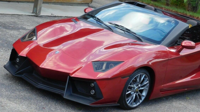 Falešné Lamborghini za 1 milion Kč vypadá tragicky, má ale přes 500 koní