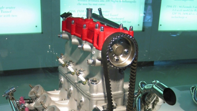 Také Ferrari postavilo tříválcový motor, asi jako jediný byste jej mohli chtít