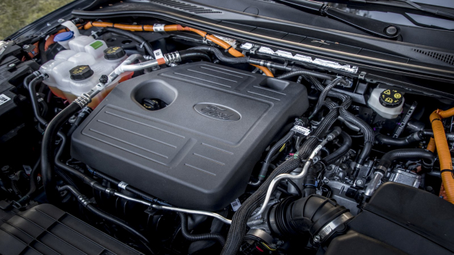 Ford má v nabídce nejprodávanější auto své třídy, přesto se jeho celkový odbyt propadá už o 71 procent