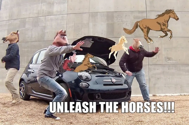 V nových reklamách Fiatu muselo mít prsty LSD. A samosvor to nebyl (videa)