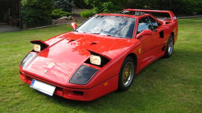 Ferrari F40 za 200 tisíc Kč se dá koupit i v ČR, zmate ale jen neznalé