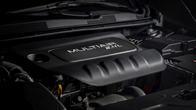 Fiat měl vědomě prodat miliony aut s vadnými motory, žaloba ho může poslat ke dnu