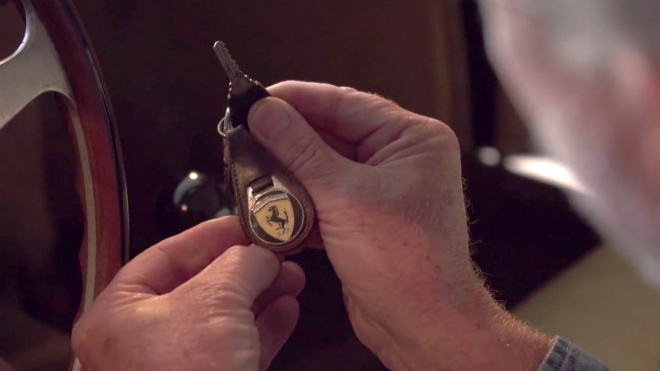 Ve stodole našli jedno z padesáti vzácných Ferrari, 40 let si ho nikdo nevšímal