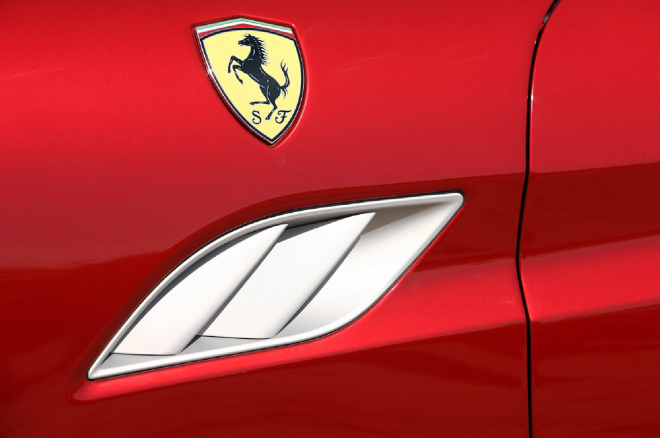 Ferrari prý postaví nový základní model, italskou 911 Turbo