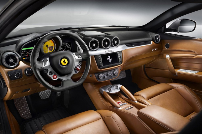 Ferrari FF odhalilo svůj interiér (první foto)