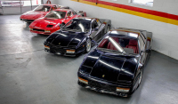 Kupte si čtyři Ferrari Testarossa, dvě hezké z nich postavíte