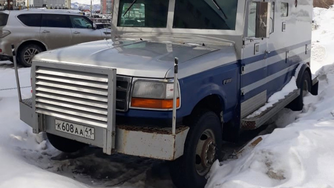 V Rusku našli neobvyklé obrněné obrněné auto, je to symbol jedné éry